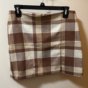 Abound plaid skirt - M